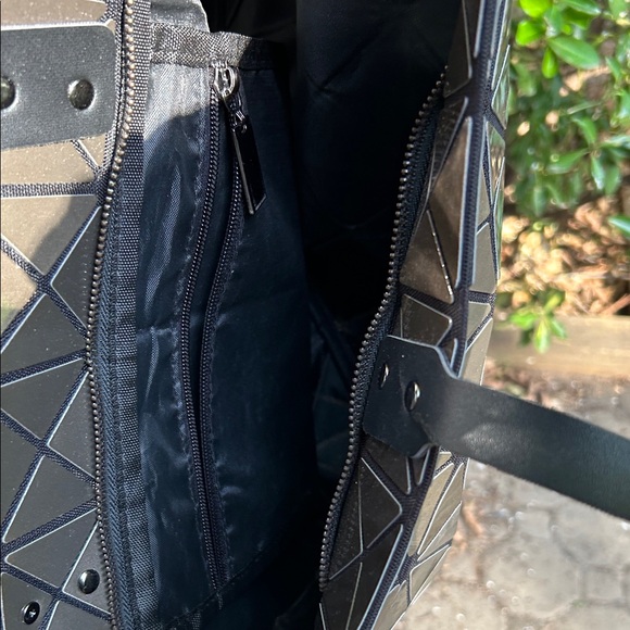 Geometric Black and Gold Tote Bag - Picture 5 of 6